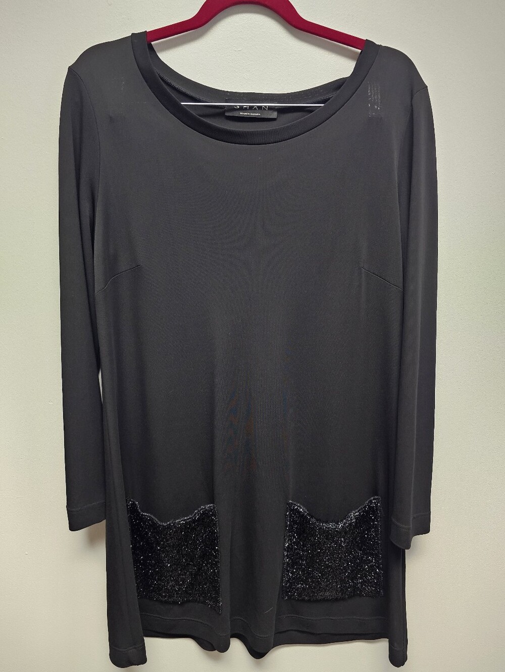 SHAN Black Long-Sleeve Tunic with Glitter Textured Pocket Panels